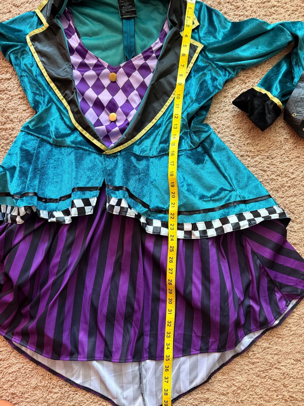 Plus Size Mad Hatter Women’s Halloween Costume - Picture 5 of 11